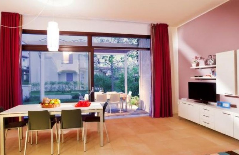 Villaggio A Mare Wohnung Quadri Ville N8 